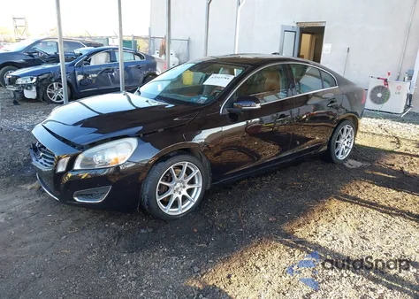 2011 Volvo S60 T6 из США, поврежденный, VIN YV1902FH0B2000730